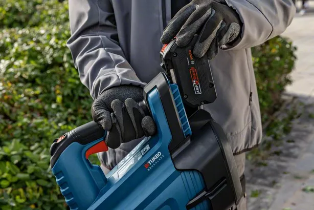 Bosch GBL 18V-750